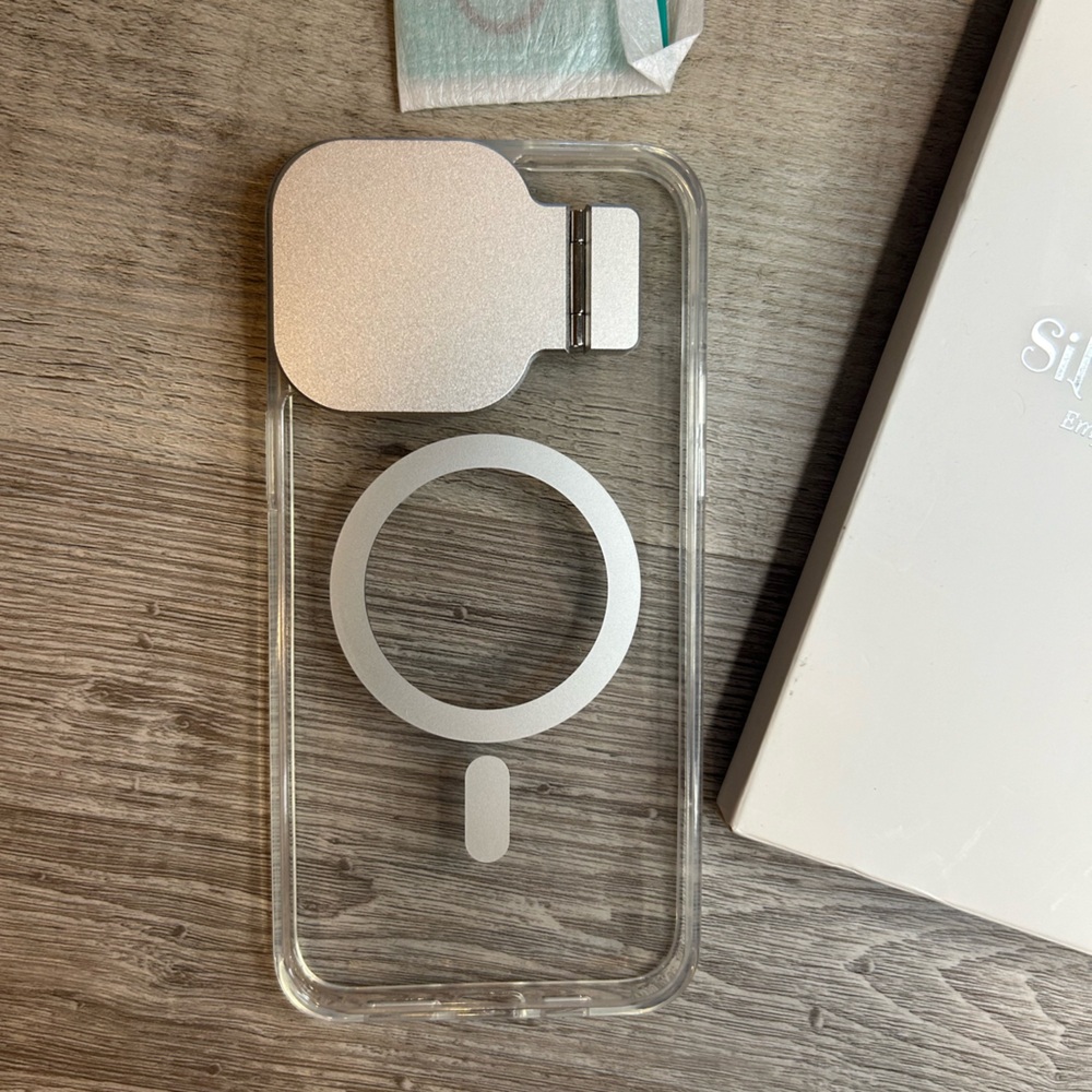 iPhone 14 Pro Max clear cover